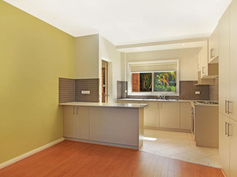 2 / 13 Melinda Grove, Lake Heights
