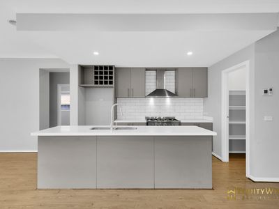 17 Rondo Drive, Manor Lakes