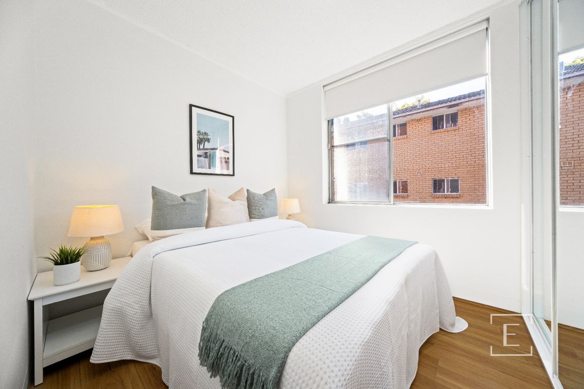 2 / 6 Punt Road, Gladesville