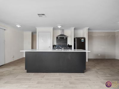 18 Fenchurch Drive, Hilbert