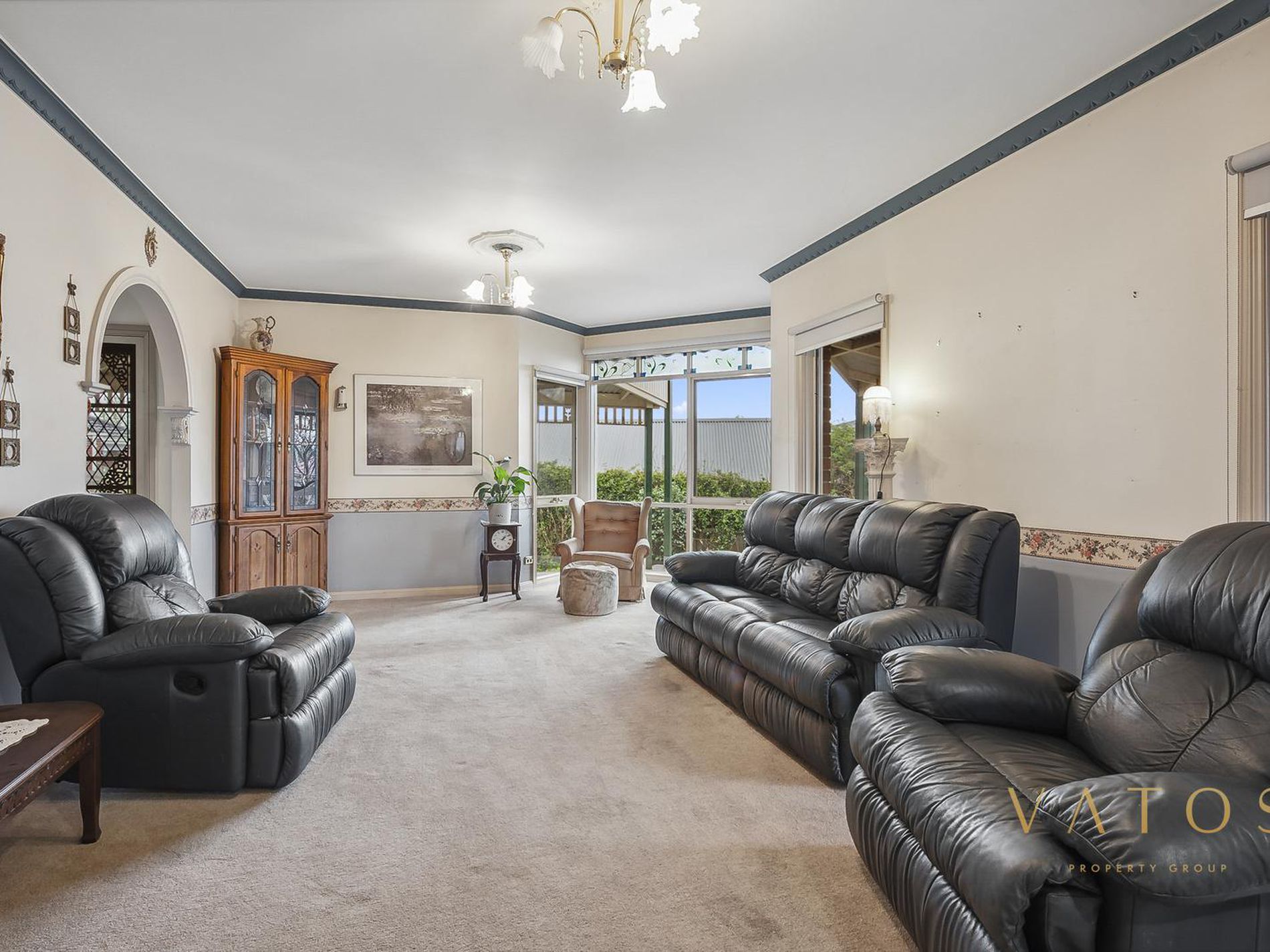 5 Janine Court, Somerville