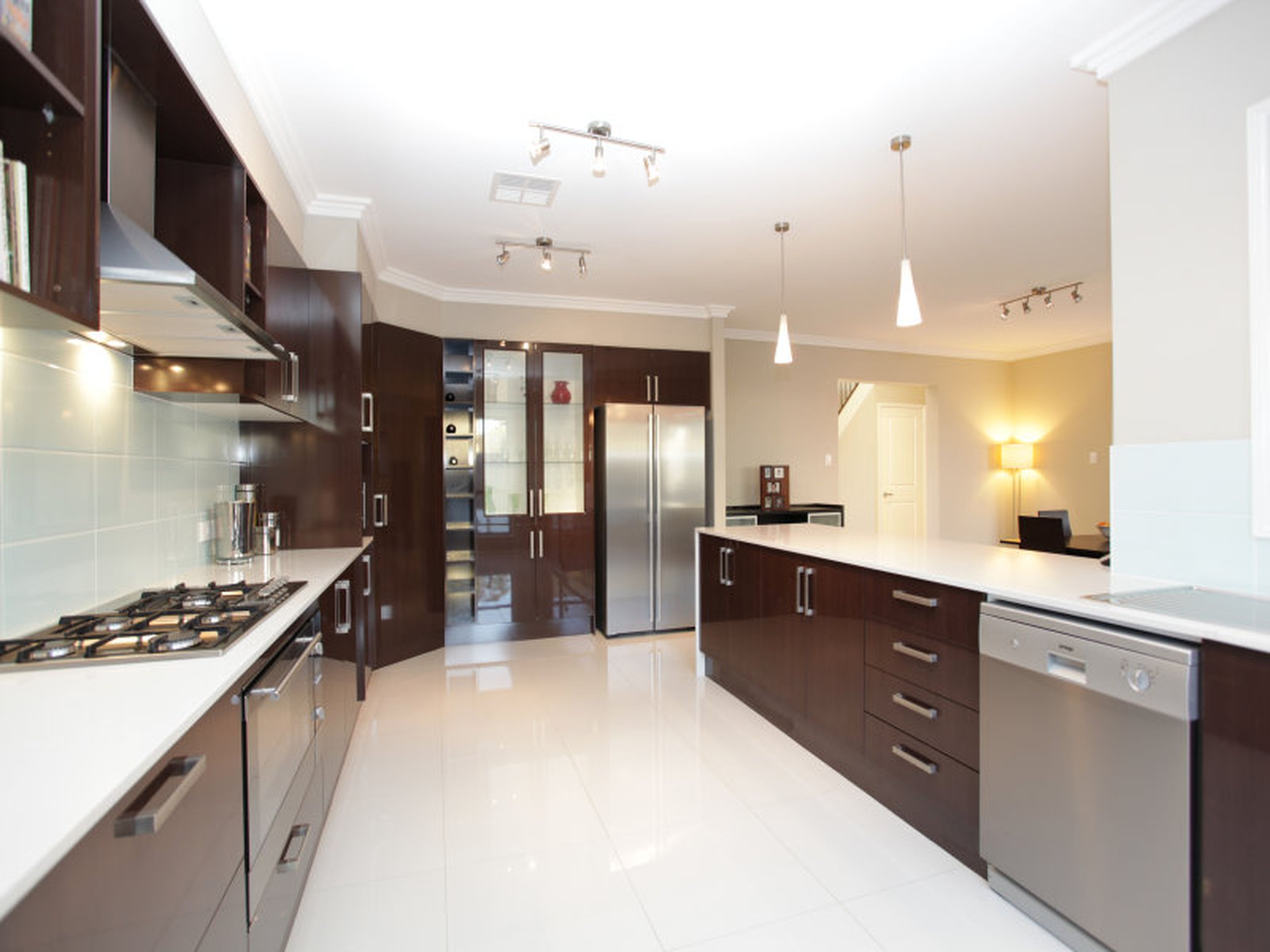 30 Bangalla Parade, GLENMORE PARK