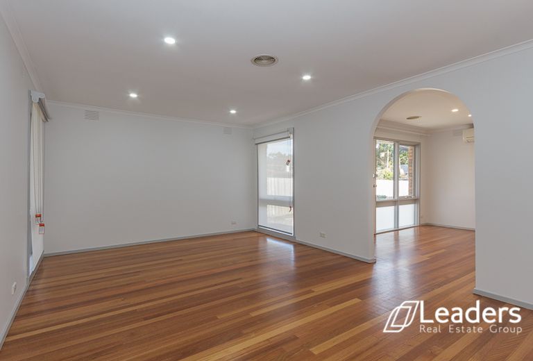 9 Yardley Drive, Wheelers Hill