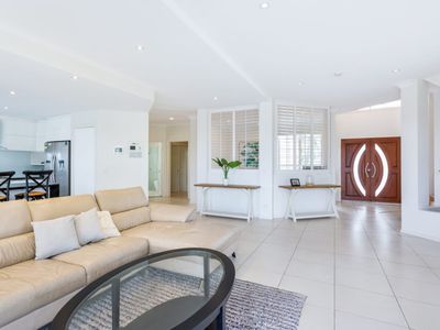 10 Prosperity Drive, Helensvale