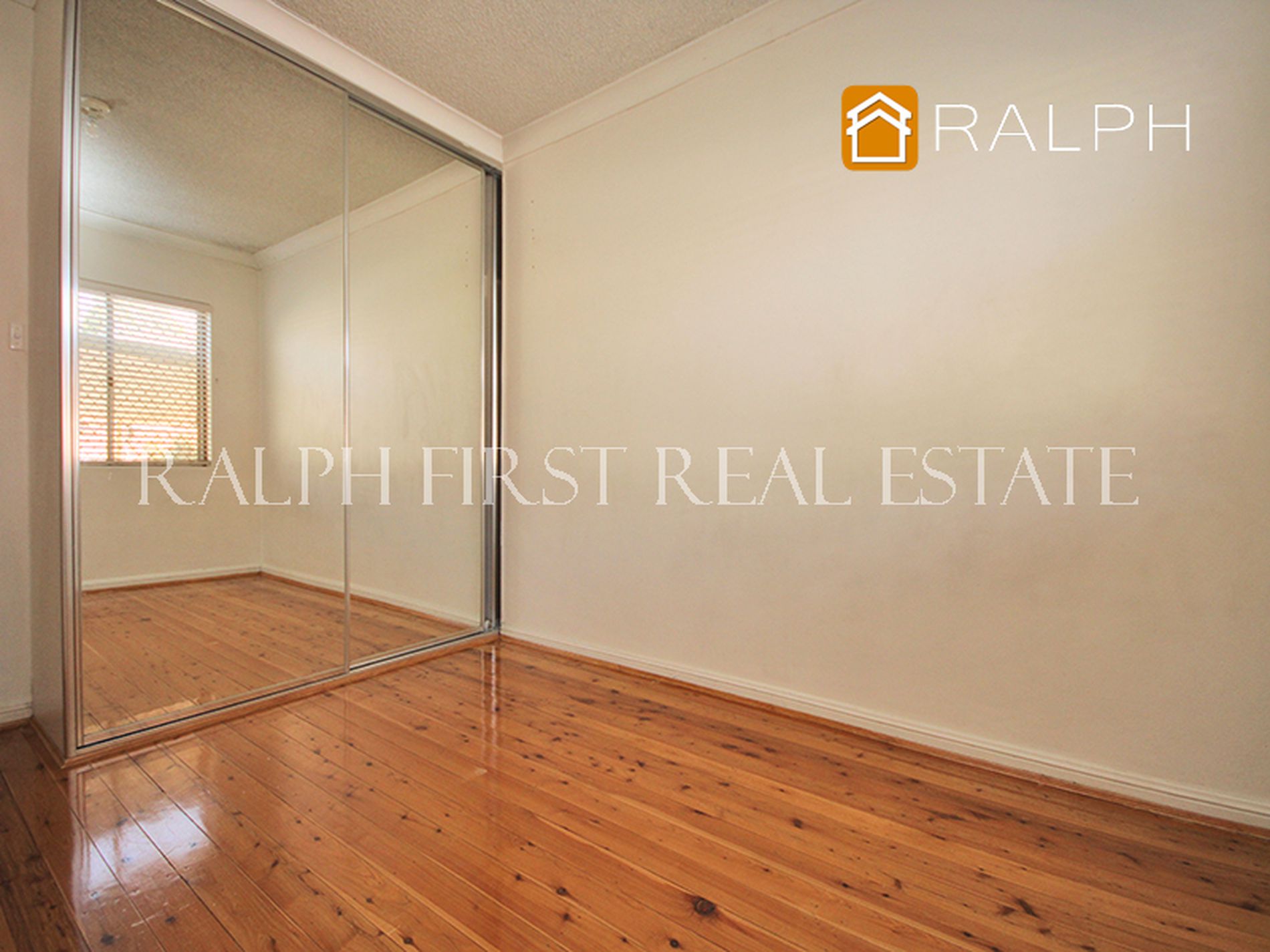 4 / 110 Leylands , Belmore