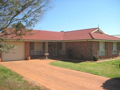 51 Cormorant Crescent, Dubbo