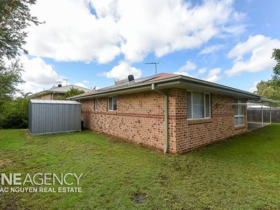 10 / 17 Gibbs St, Churchill