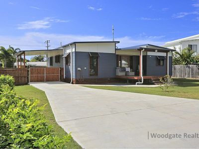 33 Mackerel St, Woodgate