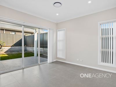 50a Honeycomb Street, Horsley