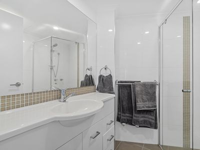 13D / 2 Nineteenth Avenue, Palm Beach