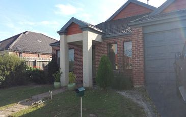 25 Amberly Drive, Pakenham