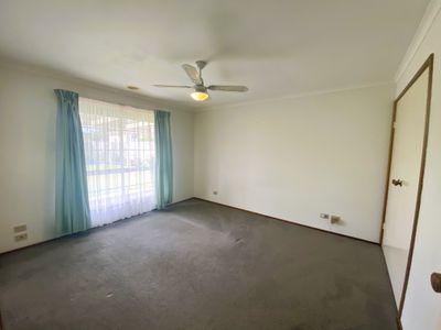 241 Shaws Road, Werribee