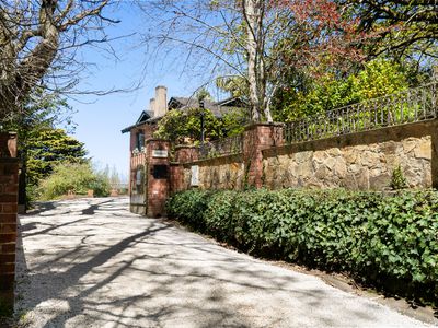 26  Birch Road, Stirling