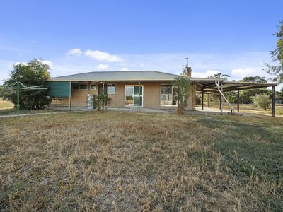 5854 Benalla-Yarrawonga Road, Yarrawonga