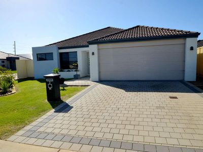 2 Pynsent Lane Street, Canning Vale