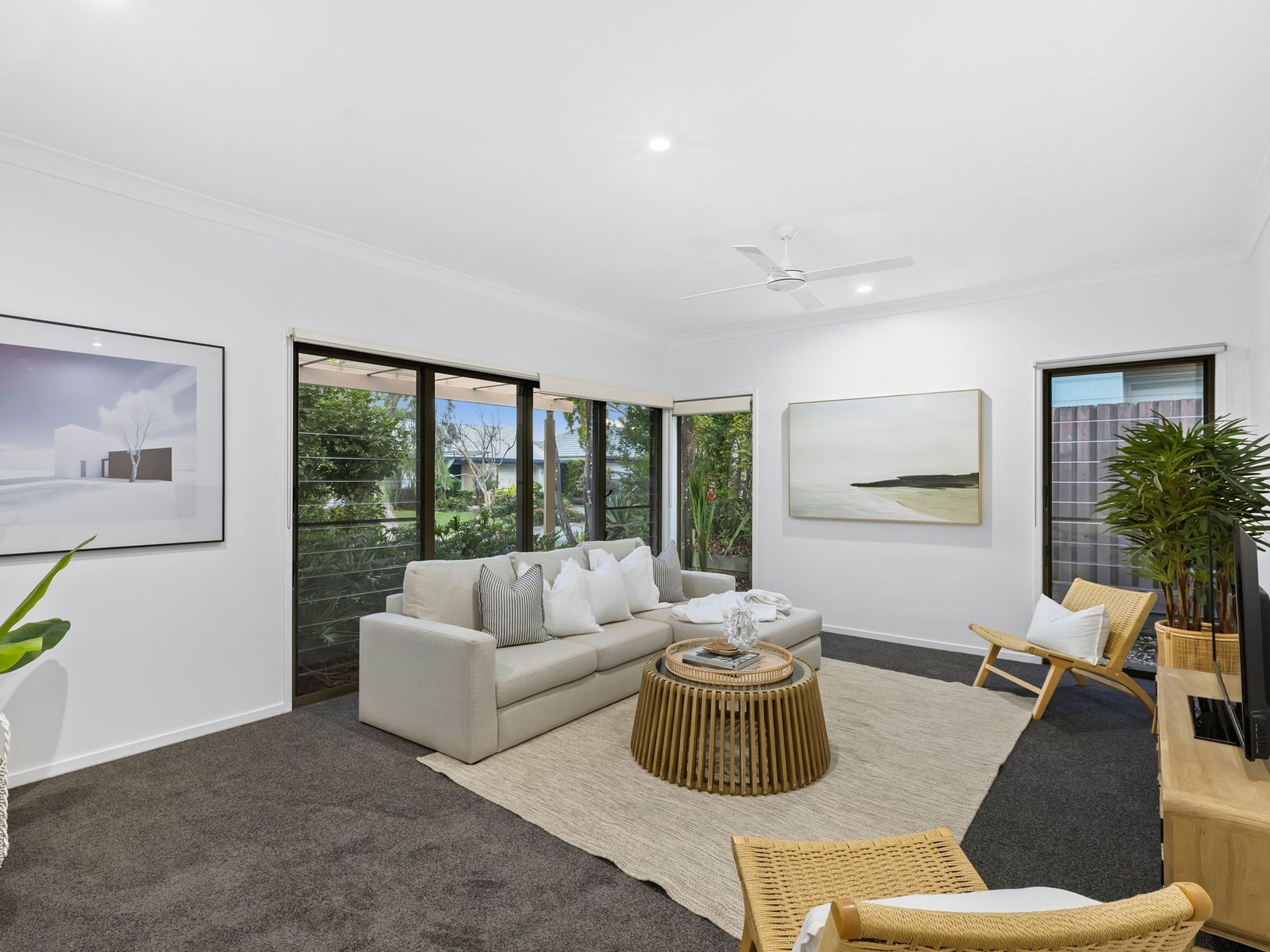 15 Hawksbury Crescent, Wakerley