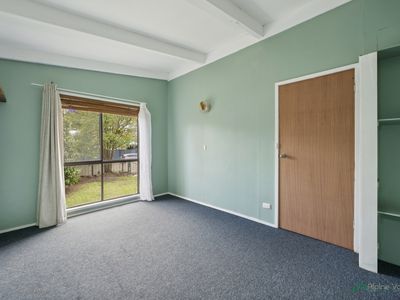 36 Freeburgh Avenue , Mount Beauty