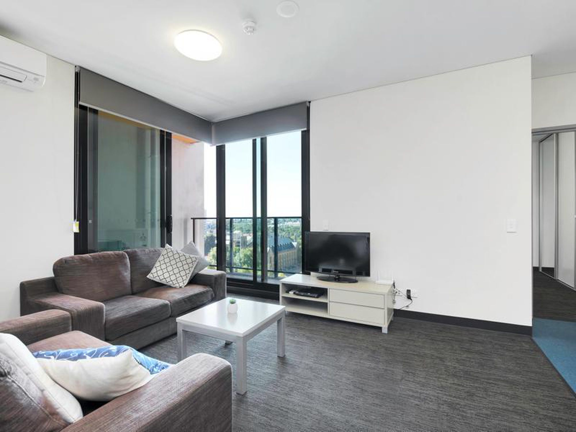 1004 / 15 Synagogue Place, Adelaide