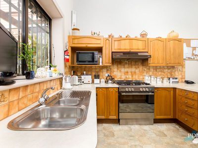 16 Cooke Street, Abbotsford