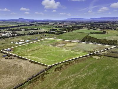 26 Wilmores Lane, Longford