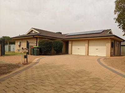 9 Provan Place, Dubbo