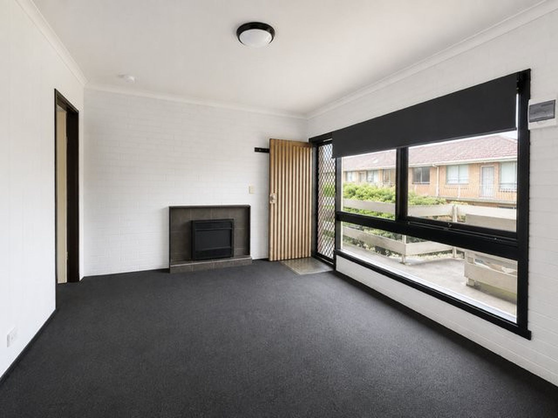 9 / 11 Gordon Street, Footscray