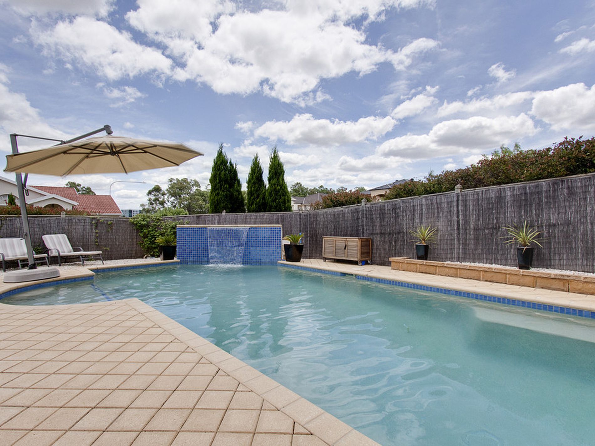 1 Sardinia Avenue, Glenwood
