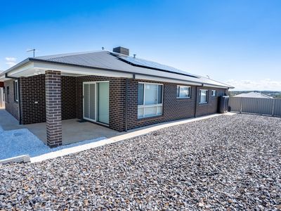 91 JACKEROO CIRCUIT, Thurgoona