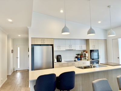 98 / 5 Serenity Drive, Eli Waters