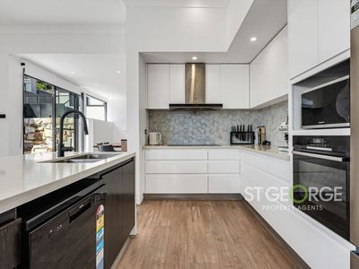46 The Glen Road, Bardwell Valley