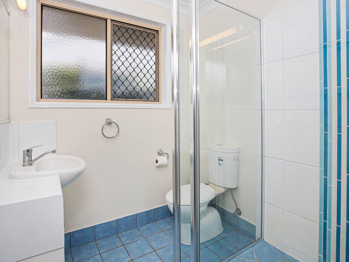 25 Storer Street, Atherton