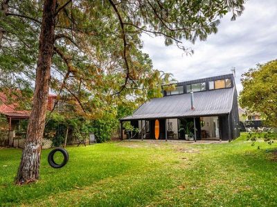 9 Dolphin Avenue, Hawks Nest
