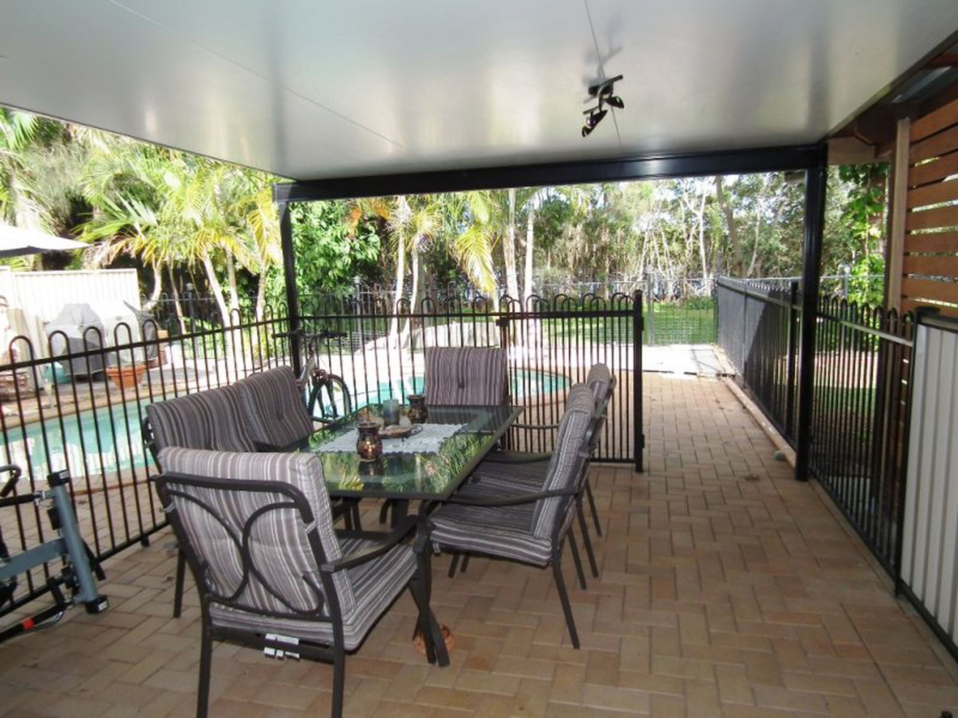 1 / 151 Sunset Boulevarde, Tweed Heads West