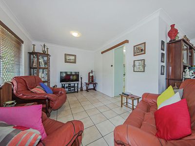 4 Poinciana Street, Wynnum West