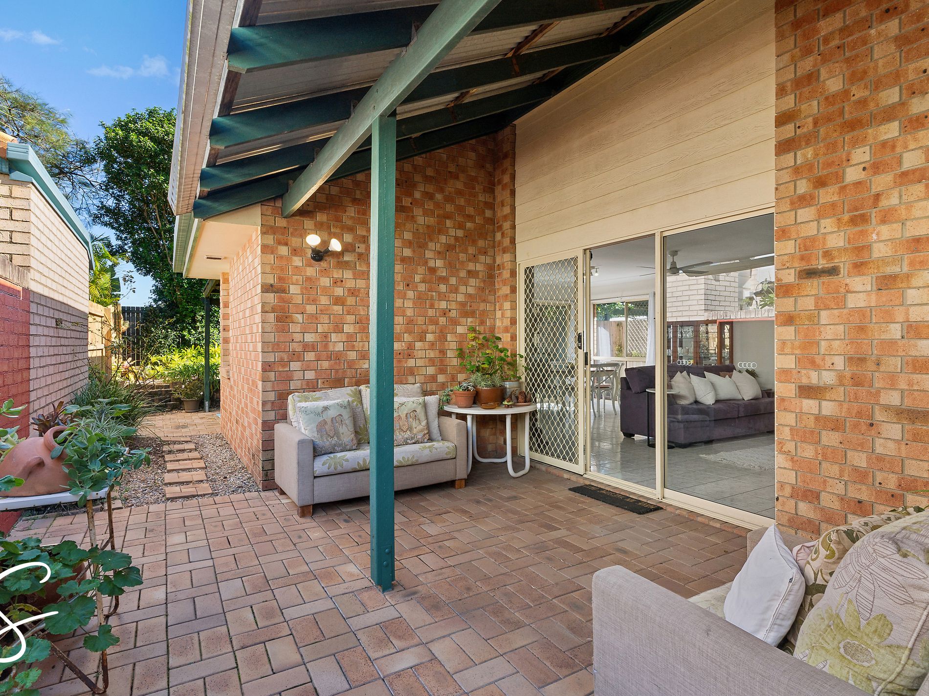 8 Appleyard Crescent , Coopers Plains