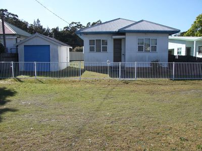 24 Cross Street, Forster