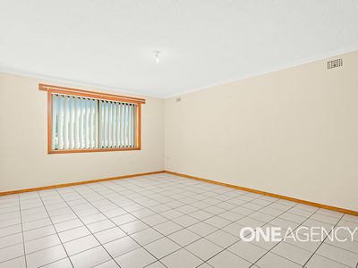 1 / 2 Osborne Parade, Warilla