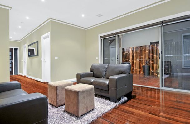 10 Grosvenor Square, Craigieburn