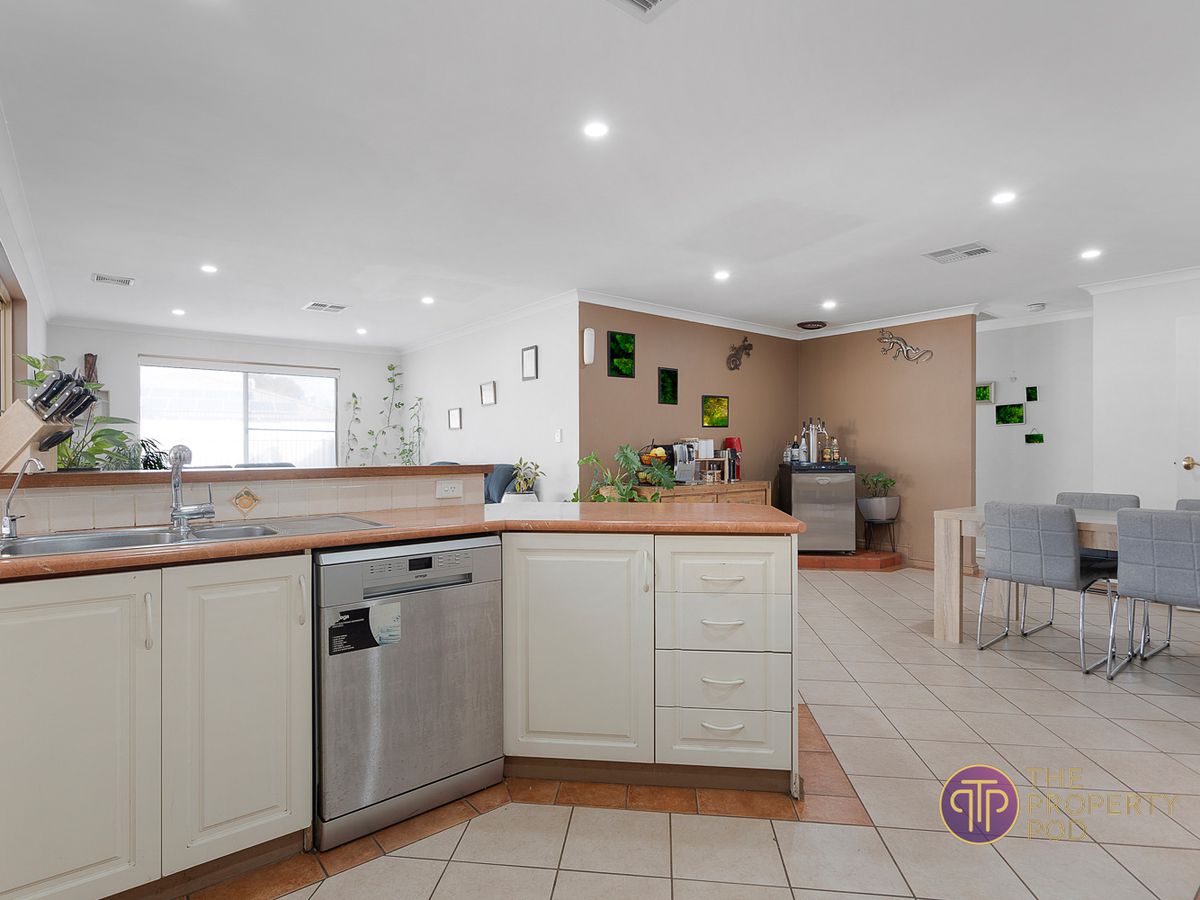 110 Forest Crescent, Thornlie