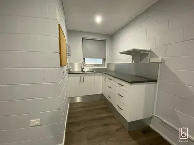 8 / 219 Main  Road, Toukley