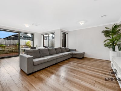 52 Chesney Circuit, Clyde