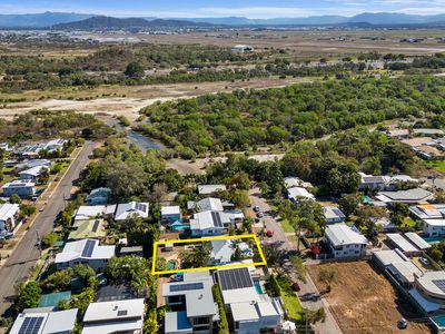 6 Falcon Street, Rowes Bay