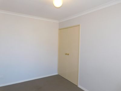 2 / 6 Wooramel Way, Nollamara