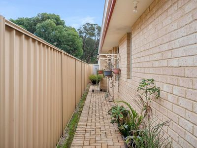 56 Cheltenham Loop, Bertram