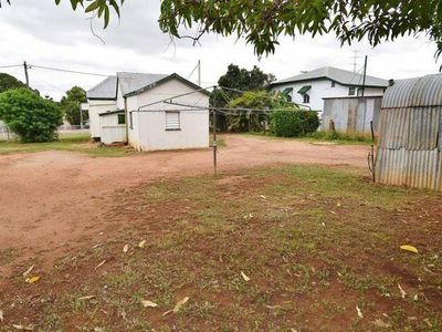12 PARK STREET, Charters Towers City