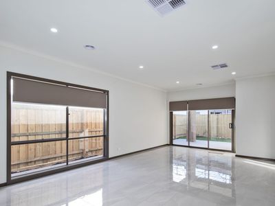 13 Penver Terrace, Werribee