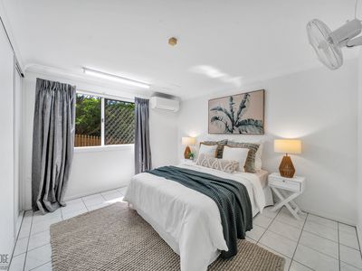 3 Leoni Close, Mooroobool