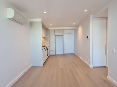 3611 / 628 Flinders Street, Docklands