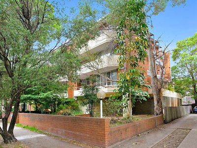 1 / 33 The Strand, Rockdale