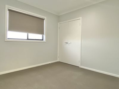 4 Tara Crescent, Wyndham Vale